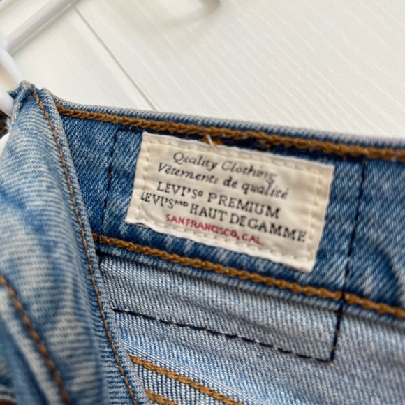 Levi’s wedgie light wash jeans size 29 - Picture 4 of 5